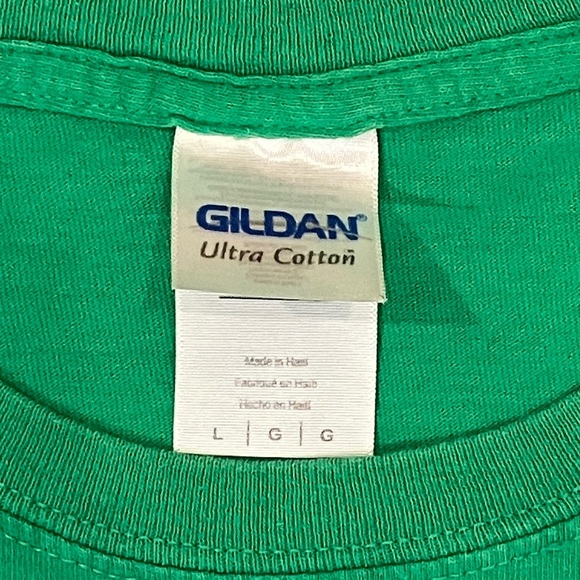 Men’s size large green trefoil onthepipe tshirt - Picture 2 of 13